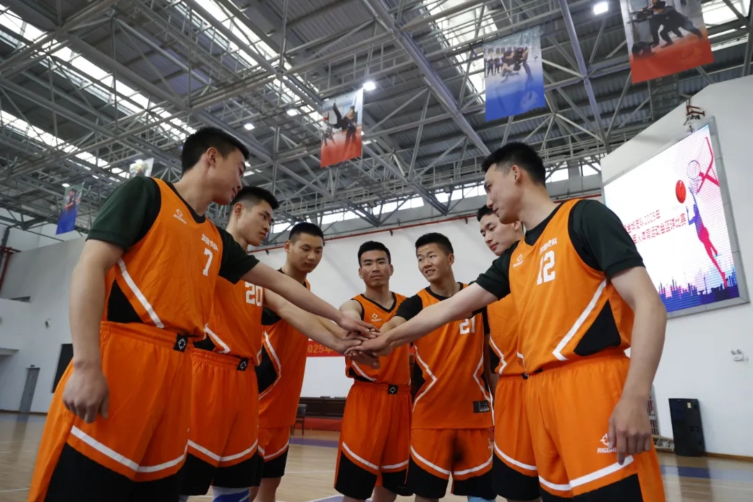 AG网址-战术配合默契，球队团结一心取得连胜