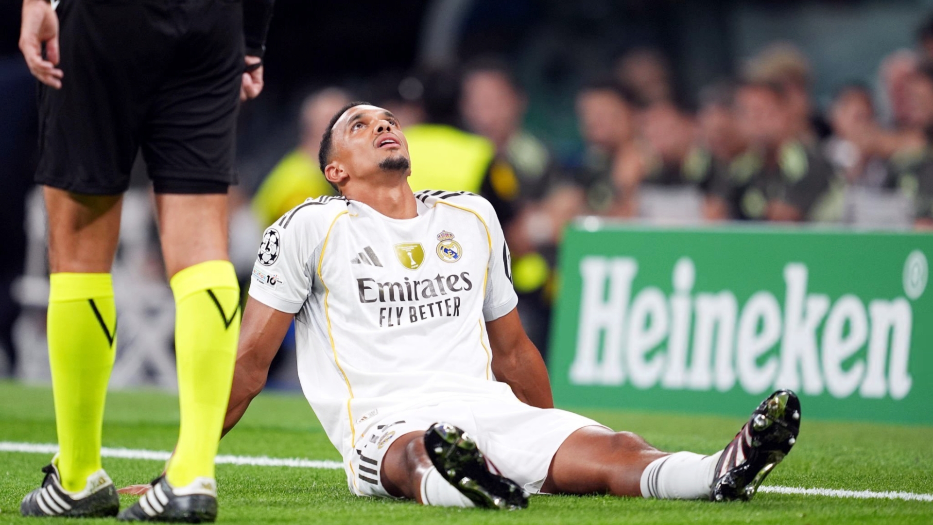 AG live-皇马主帅因违规被罚下,无缘重要比赛怎么办