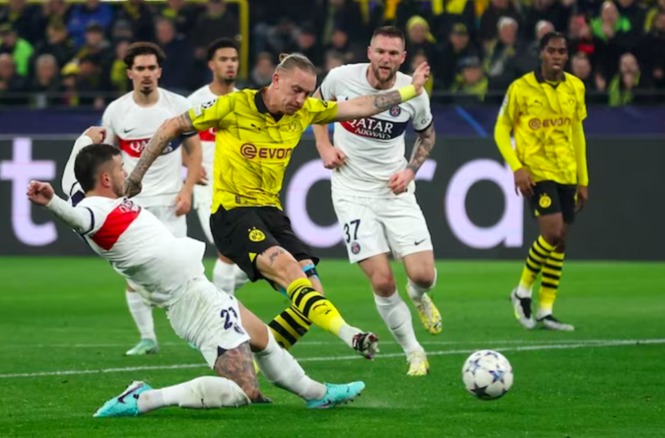 AG体育-关于多特蒙德惊险晋级，小组头名竞争激烈的信息